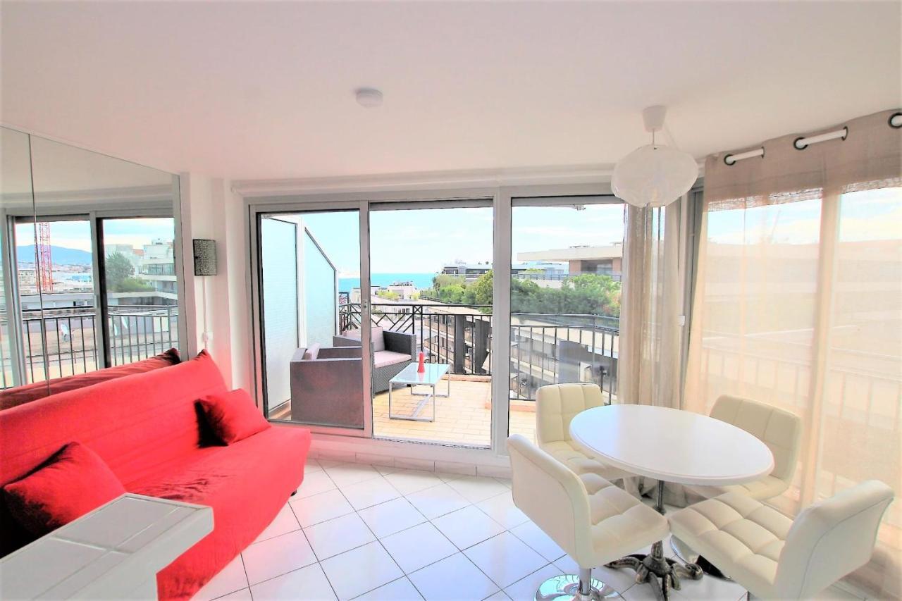 Nice Apartment Last Floor With Terrace And Clear View On The Sea Cannes Exterior photo